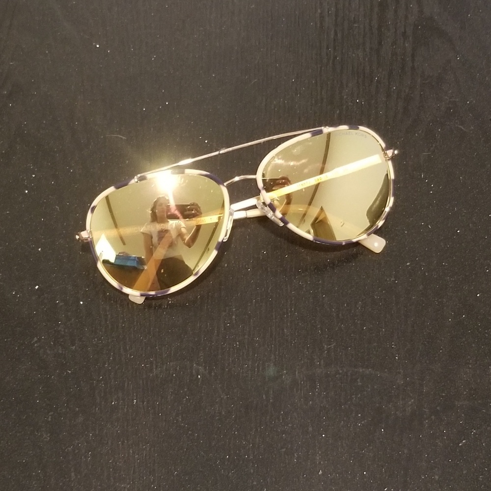 Michael Kors sunglasses - Picture 2 of 2